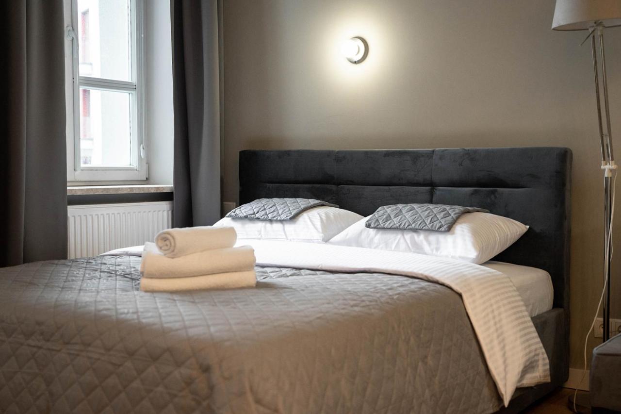 Apartament Piekna Grey *
