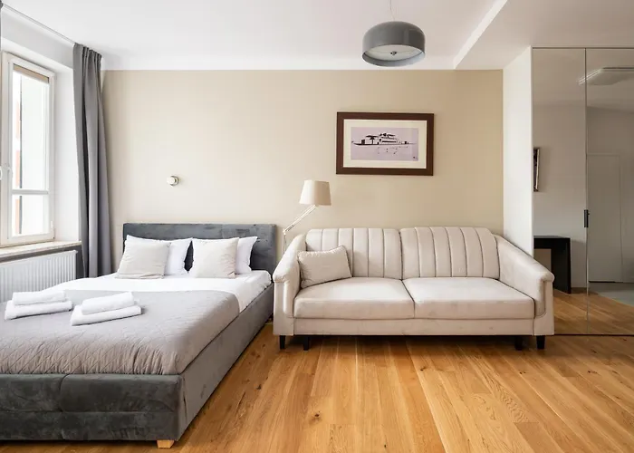 Piekna Grey Studio